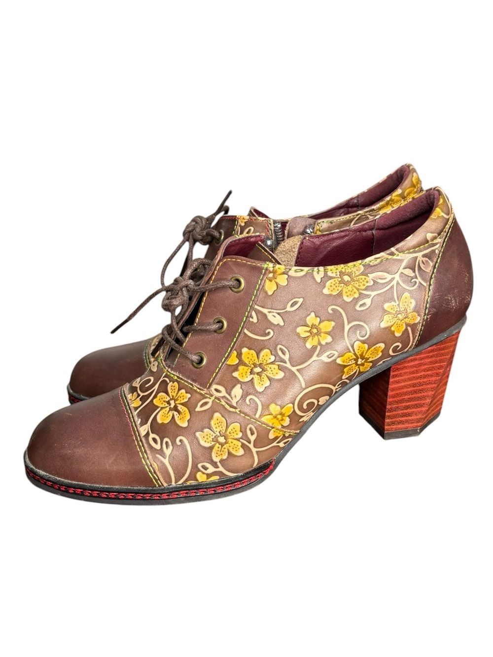 L'Artiste Octavius Leather Floral Embossed Oxford Pump Block Heel Size 40-9